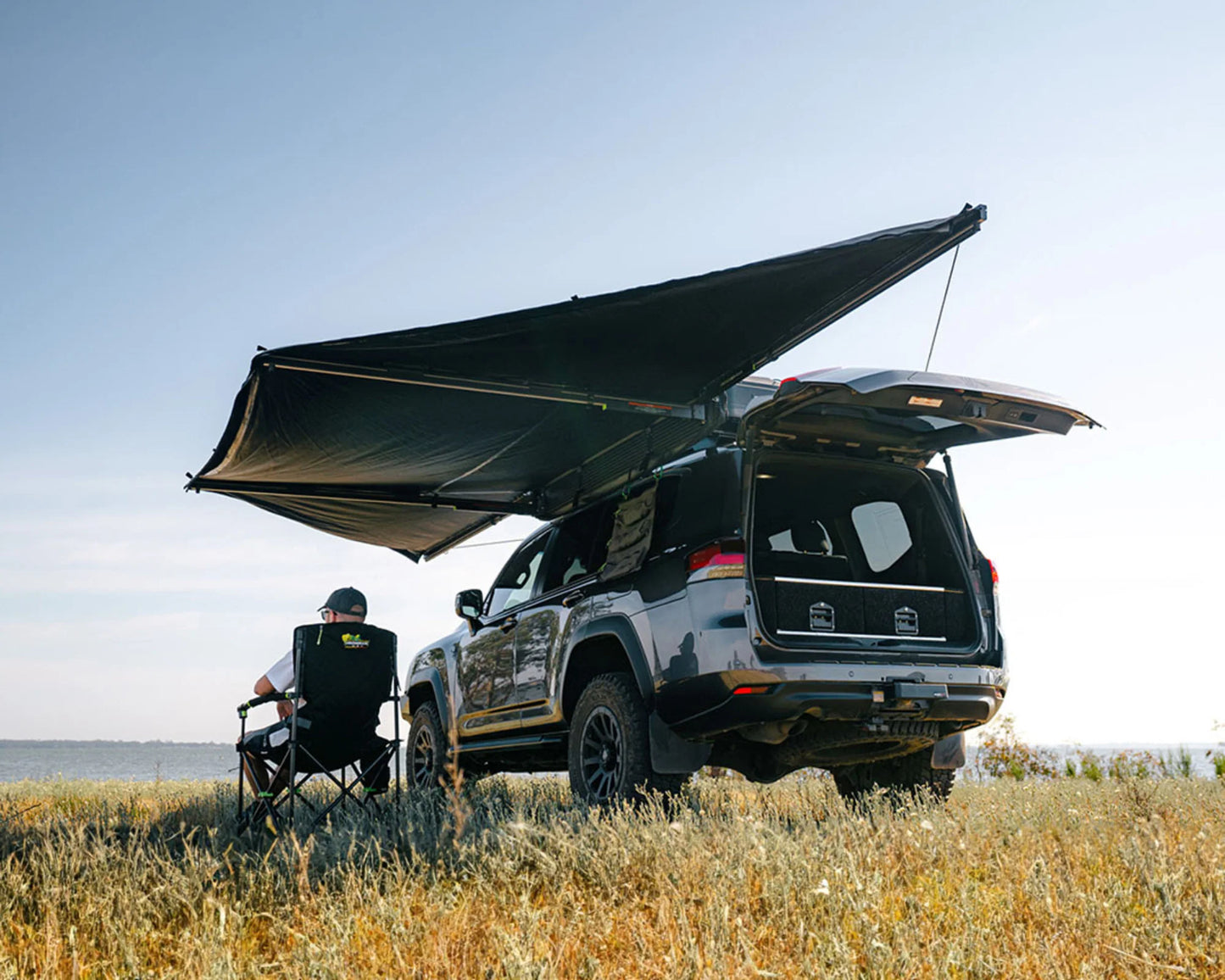 Ironman 4x4 DeltaWing 180° Awning
