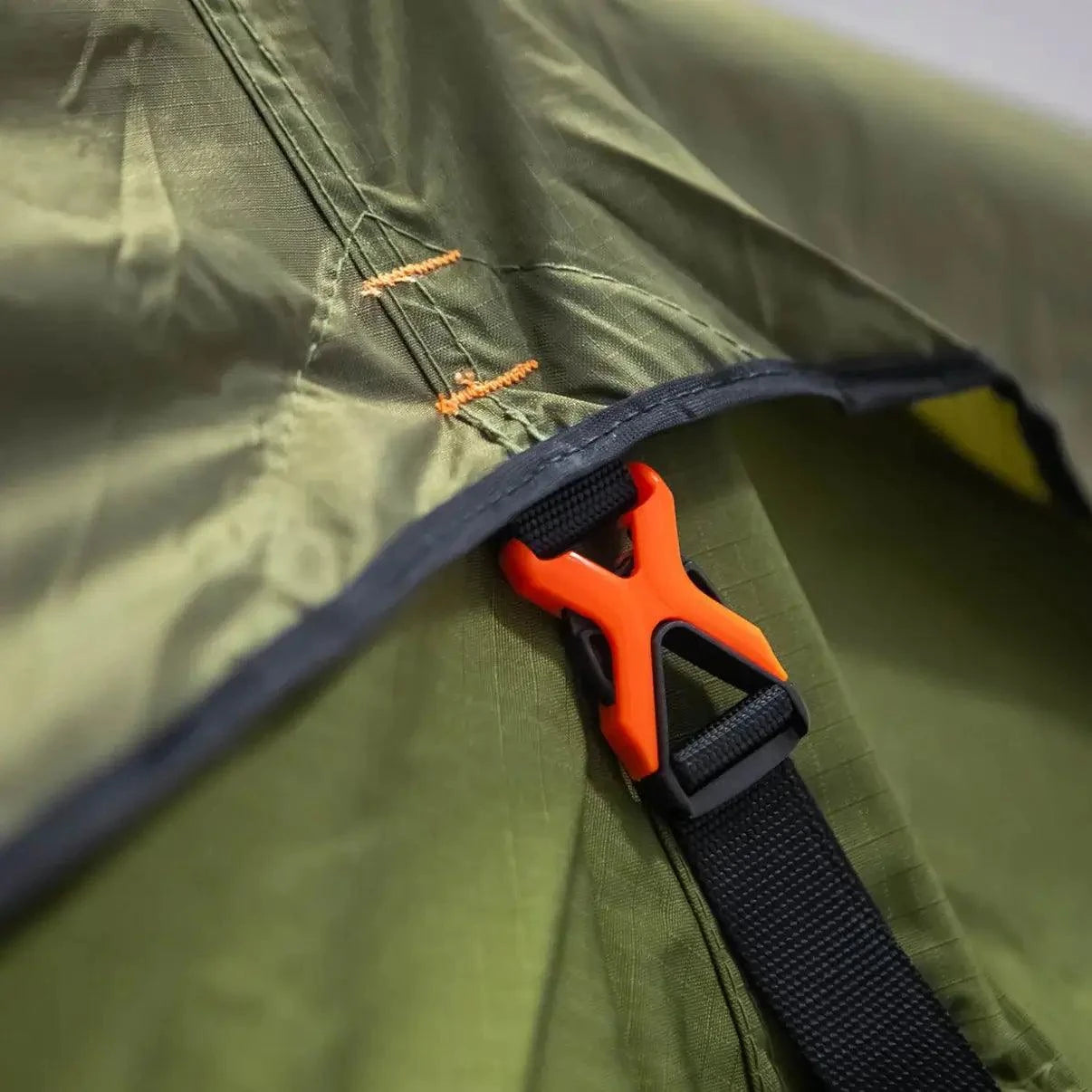 Close-up of 23Zero Breezeway 62 2.0’s Light Suppression Technology (LST) fabric – superior light and temperature control