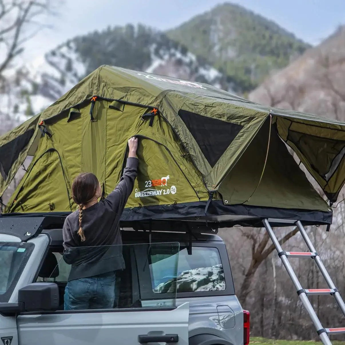 23Zero Breezeway 62 2.0 mounted on vehicle – compact yet spacious overlanding tent with quick setup