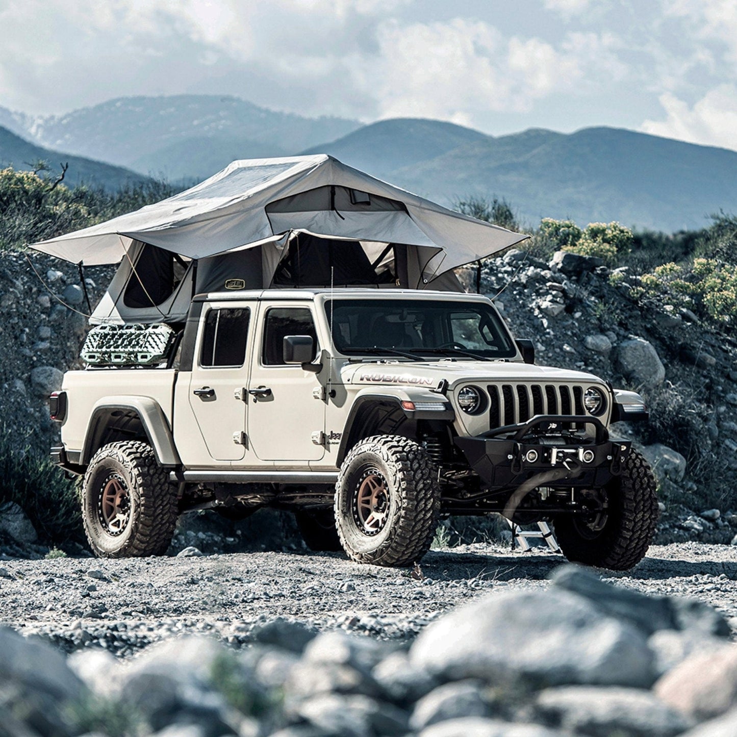 Smittybilt Gen2 Overlander Tent - Overland Odyssey