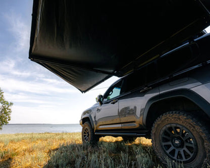 Ironman 4x4 DeltaWing 180° Awning