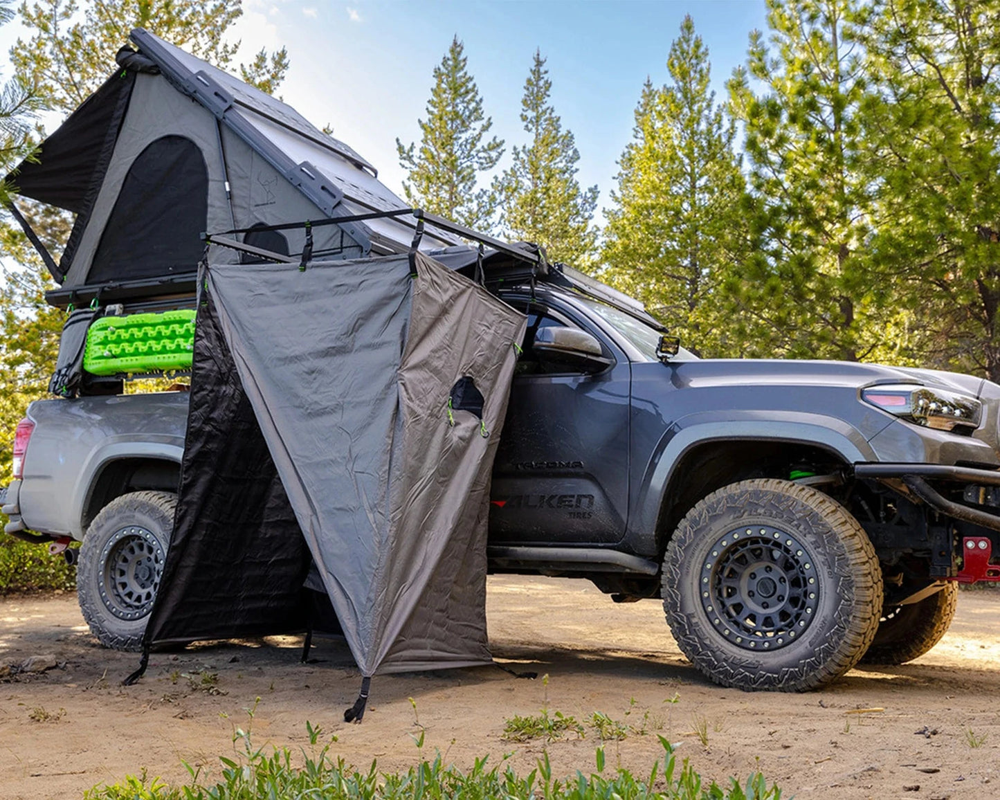 Ironman DeltaWing Ensuite | Privacy Shower Tent
