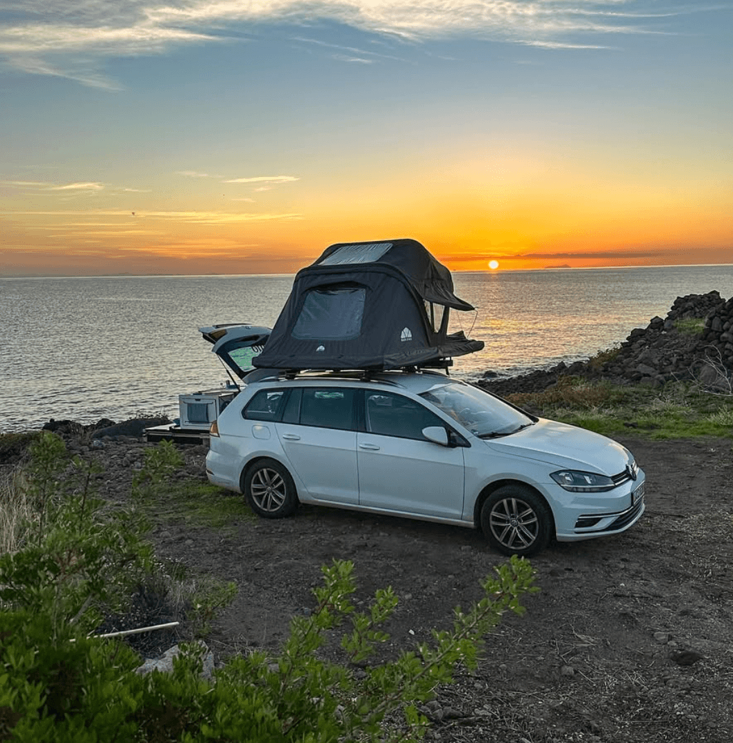 Roof Space 2 RSC1M201S1/2 Rooftop Tent - Overland Odyssey