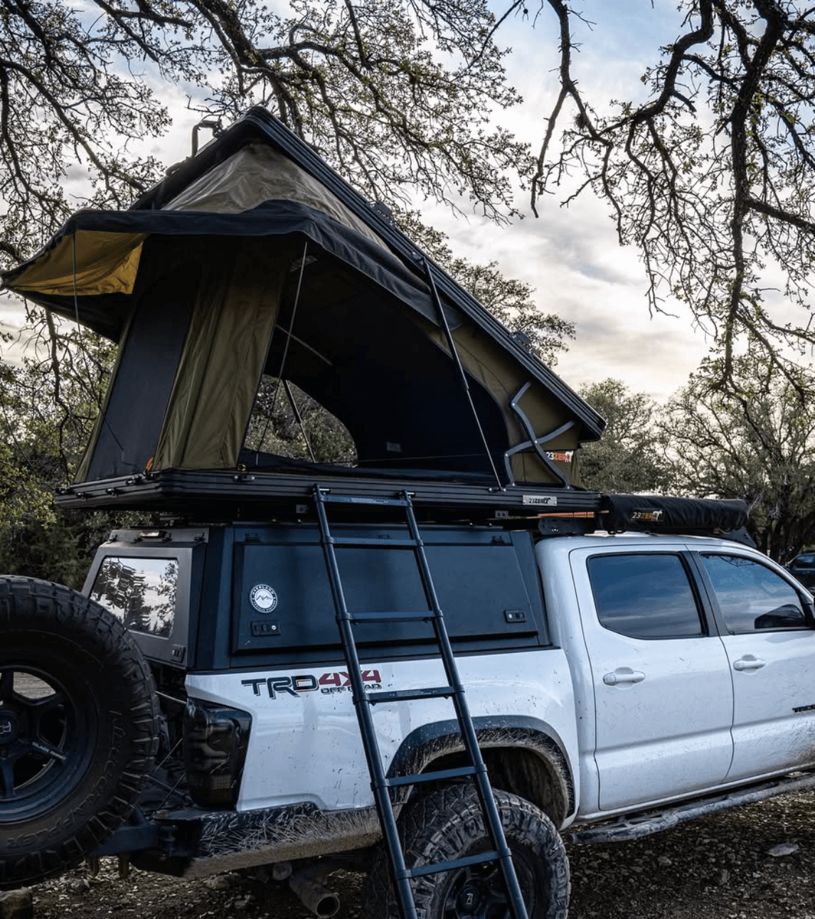 23Zero Kabari XL Hardshell Rooftop Tent - Overland Odyssey