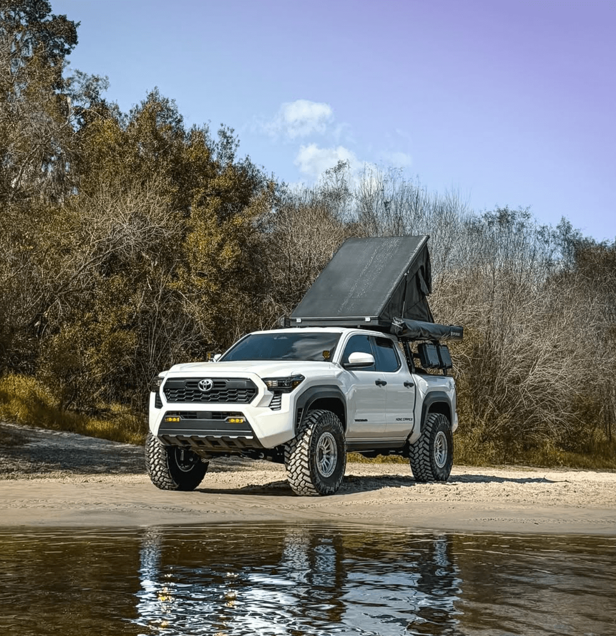 Inspired Overland Carbonlite Rooftop Tent