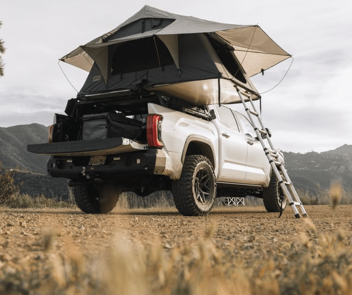 Smittybilt Gen2 Overlander Tent - Overland Odyssey